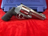 Smith & Wesson M460 XVR 4