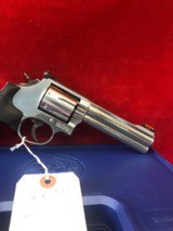 Smith & Wesson 686 one year run 2000-2001 104098 - 7 of 7