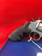Smith & Wesson 686 one year run 2000-2001 104098 - 3 of 7