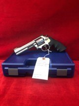 Smith & Wesson 686 one year run 2000-2001 104098 - 5 of 7