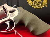 Smith & Wesson 460 Performance Center - 460 S&W Magnum - 2 of 8