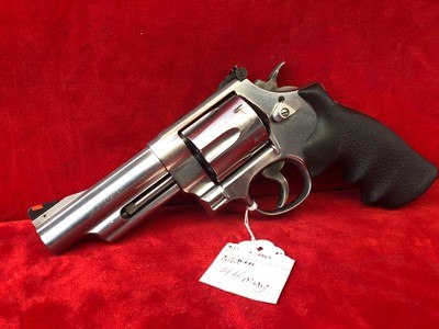 Smith & Wesson 629 44 Mag 4