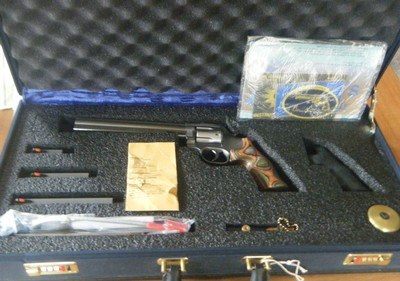 Rare Collector Dan Wesson First Issue 715 Pistol Pack II - Image 1 of 15