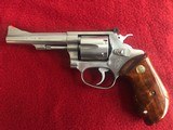 Smith & Wesson model 631 32 magnum - 3 of 15