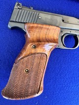 1986 Smith & Wesson Model 41 In Box S&W .22 Rimfire Semi Auto Match Target Pistol - 10 of 20