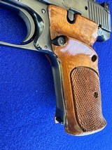 1986 Smith & Wesson Model 41 In Box S&W .22 Rimfire Semi Auto Match Target Pistol - 4 of 20