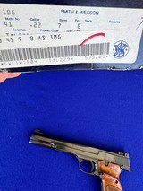 1986 Smith & Wesson Model 41 In Box S&W .22 Rimfire Semi Auto Match Target Pistol - 19 of 20