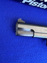 1986 Smith & Wesson model 52-2 in Factory Box S&W Target Pistol .38 Special Mid Range - 4 of 20