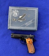 1970 Smith & Wesson Model 39-2 in Box Like New-Curio Relic C&R 9mm Para - 2 of 20
