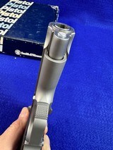 1991 Smith Wesson Model 1066 Third Gen Series:1000 Like New In Box 10mm Stainless - 19 of 20