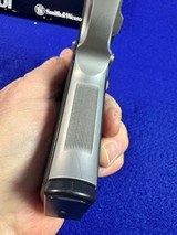 1991 Smith Wesson Model 1066 Third Gen Series:1000 Like New In Box 10mm Stainless - 18 of 20