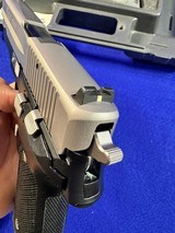 1996 Sig Sauer P226 Two Tone LNIB 9mm West Germany DA/SA - 8 of 20