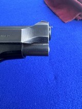 1978 In Box Beretta 84B Made in Italy .380 ACP D/A Walnut Grips - 17 of 20