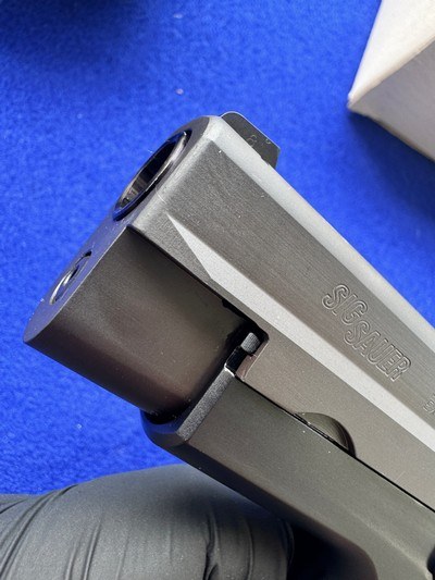 NIB 1994 Sig Sauer P220 .45 ACP *RARE* Outer Shipping Sleeve German made - Image 11 of 20