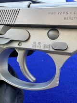 LNIB 1994 Beretta 92FS Inox GHOST 9mm Italy - Image 10 of 20