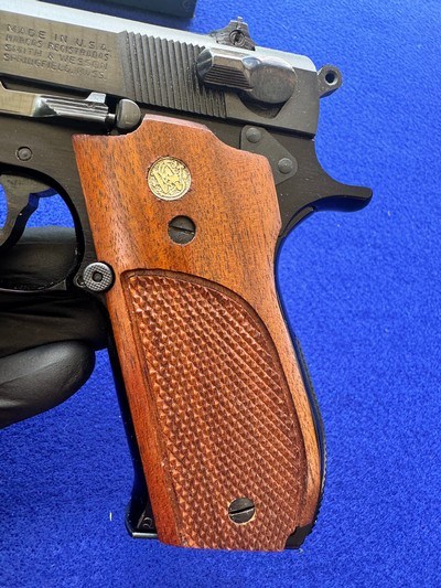 NIB 1974 Smith Wesson 39-2 Curio Relic 9mm C&R - Image 6 of 20