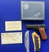 NIB 1974 Smith Wesson 39-2 Curio Relic 9mm C&R