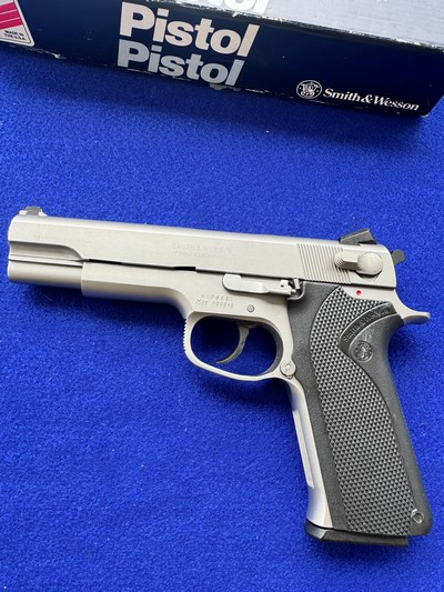 1993 In Box Smith Wesson 4506-1 Third Gen .45 ACP Updated Model S&W - Image 6 of 20
