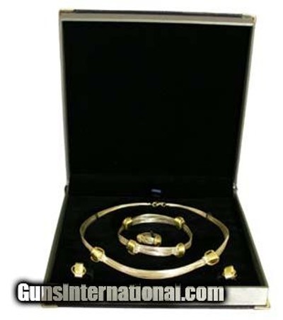 Woman’s Elephant Hair Jewelry Set from CSMC