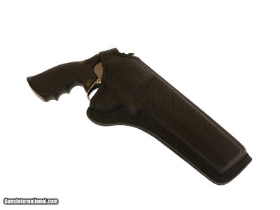 Smith & Wesson - 686-5, .357 Magnum. 6