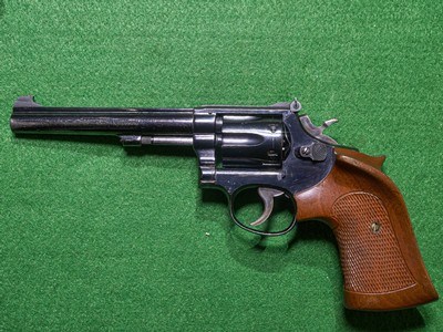 Smith & Wesson - Model 17-2, Blued Finish, .22 LR. 6
