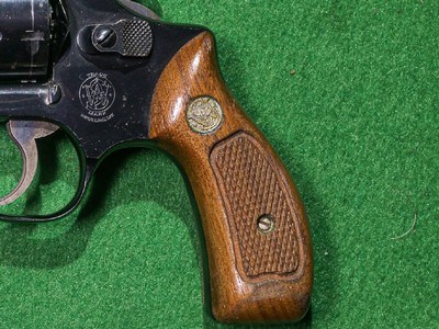 Smith & Wesson - Model 36, Blued, .38 Special. 2