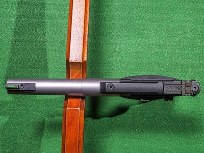 Browning - Buckmark, Two Tone Electroless Nickel & Blued Finish, Camper Stainless Steel URX, .22 LR. 5 1/2” Barrel. ORIGINAL BOX INCLUDED. MAKE OFFER. - Image 8 of 10