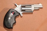 North American Arms - Revolver, .22 WMR. 1 5/8