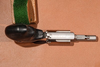 North American Arms - Revolver, .22 WMR. 1 5/8