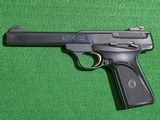 Browning - Buckmark, .22 LR. 5 1/2