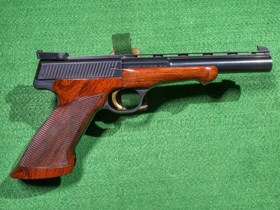 Browning - Medalist, .22 LR. 6 3/4