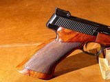 Browning - Medalist, .22 LR. 6 3/4