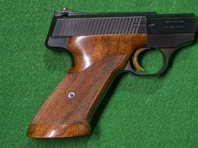 Browning - Challenger, Made In Belgium, .22 LR. 4.5