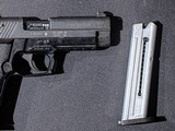 Sig Sauer - Mosquito, .22 LR. 4