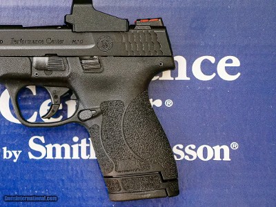 Smith & Wesson - M&P Performance Center Shield M2.0, 9mm Luger. 4