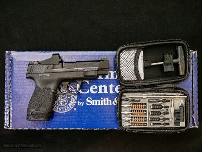 Smith & Wesson - M&P Performance Center Shield M2.0, 9mm Luger. 4