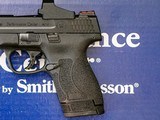 Smith & Wesson - M&P Performance Center Shield M2.0, 9mm Luger. 4