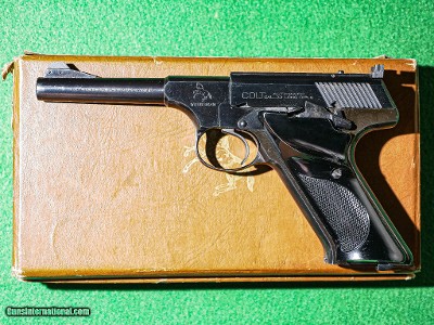 Colt - Woodsman, 2nd Series, .22 LR. 4 1/2