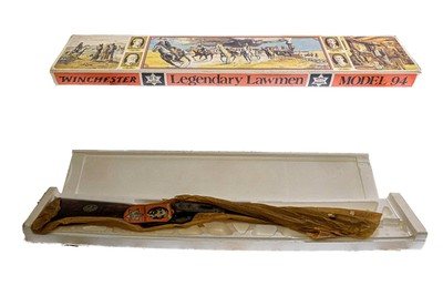 Winchester - Model 94, Legendary Lawmen Commemorative, .30-30 Win. 16