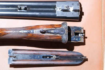 Holland & Holland - Model de Luxe, SxS, Royal Hammerless, Extra Finish, Deluxe Engraved, 12ga. 30