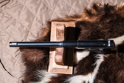 Colt - Woodsman, .22 LR. 6 1/2