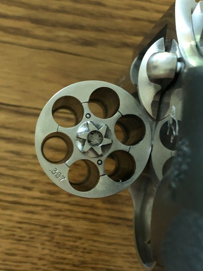 Collector 1999 Stainless Steel Colt Magnum Carry Snub Nose .357 Magnum 2” Barrel with Original Hard Case Serialized To The Gun - Image 8 of 10