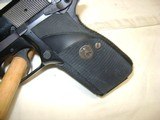 Browning Hi Power 9MM Looks new with case - 6 of 14