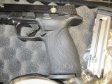 Smith & Wesson M&P 22 22LR Like new with case - 7 of 9