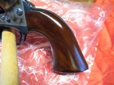 Early Uberti Cattleman 44-40 NIB - 5 of 13