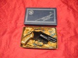 Smith & Wesson Mod 42 Airweight 38 Spl with box - 1 of 15