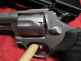 Taurus 627 Tracker 357 Magnum - 3 of 13