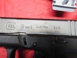 Glock 19 Gen 5 9MM with Case - 6 of 7