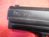 H&K USP 40 S&W with Case - 5 of 15