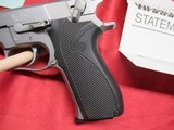 Smith & Wesson Mod 5906 9MM with box - 3 of 16